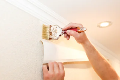 Pose de papier peint à Munwiller — revêtements muraux et toiles de verre
